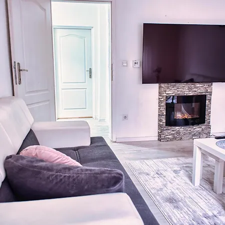 Alice's Dream With Free Garage Apartment Sarajevo