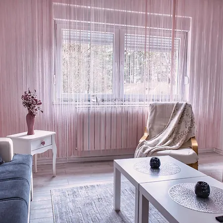 Alice's Dream With Free Garage Appartement *