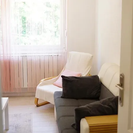 Alice's Dream With Free Garage Apartmán *