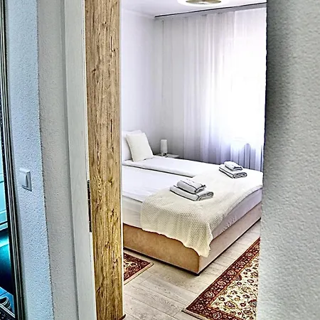 Alice's Dream With Free Garage Apartmán